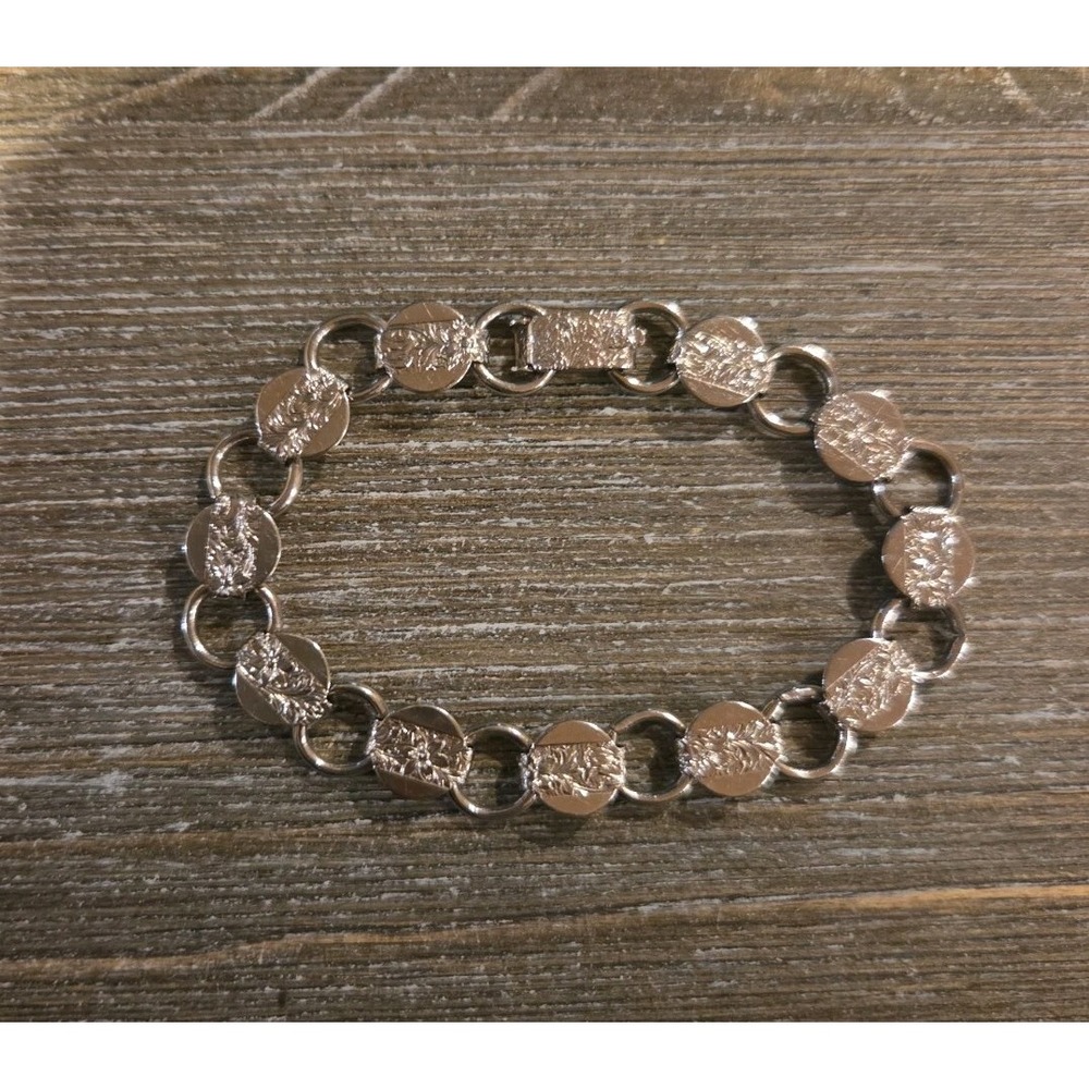 Vintage Signed Sarah Coventry Silver-tone Round Disk Floral Chain Link Bracelet